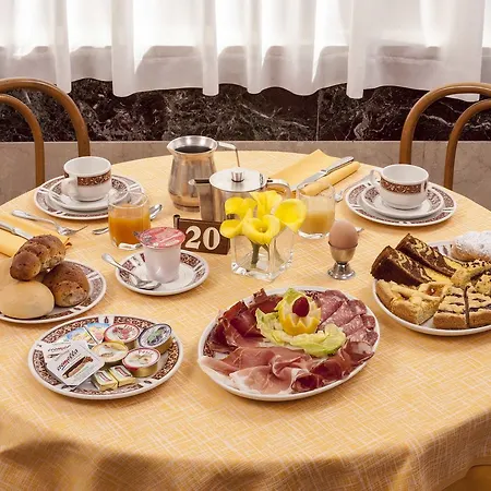 Hotel Brig 3*