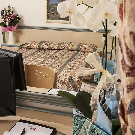 Brig 3* קאטוליקה